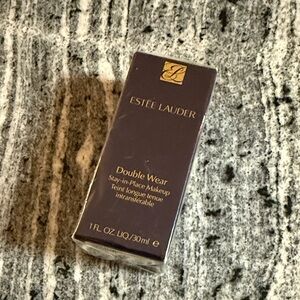 Estee Lauder Double Wear Foundation - Classic Black and Gold